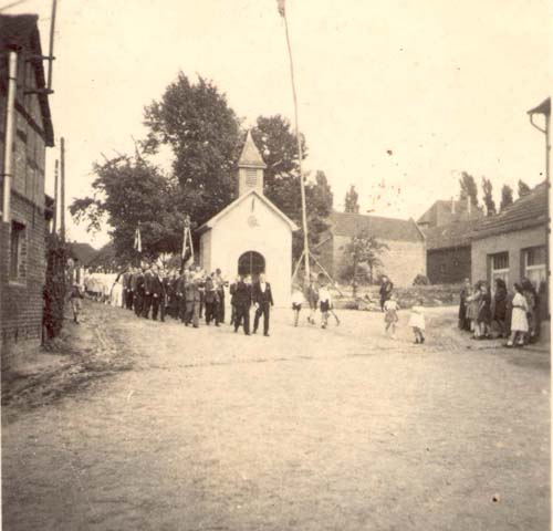 Kapelle_prozession