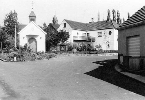Roterplatz mit alter Str 3
